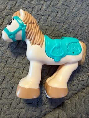 Kid Connection Pony Ranch Play Set Horses Blue Replacement Klip figure